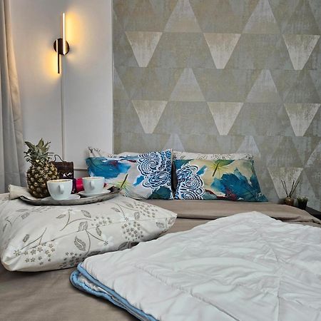 בוקרשט Kiwi Apart-Hotel 1Br Wi-Fi Free - Close To Old Town - Cozy Location - Shorter Or Longer Stay - R&M Boutique מראה חיצוני תמונה